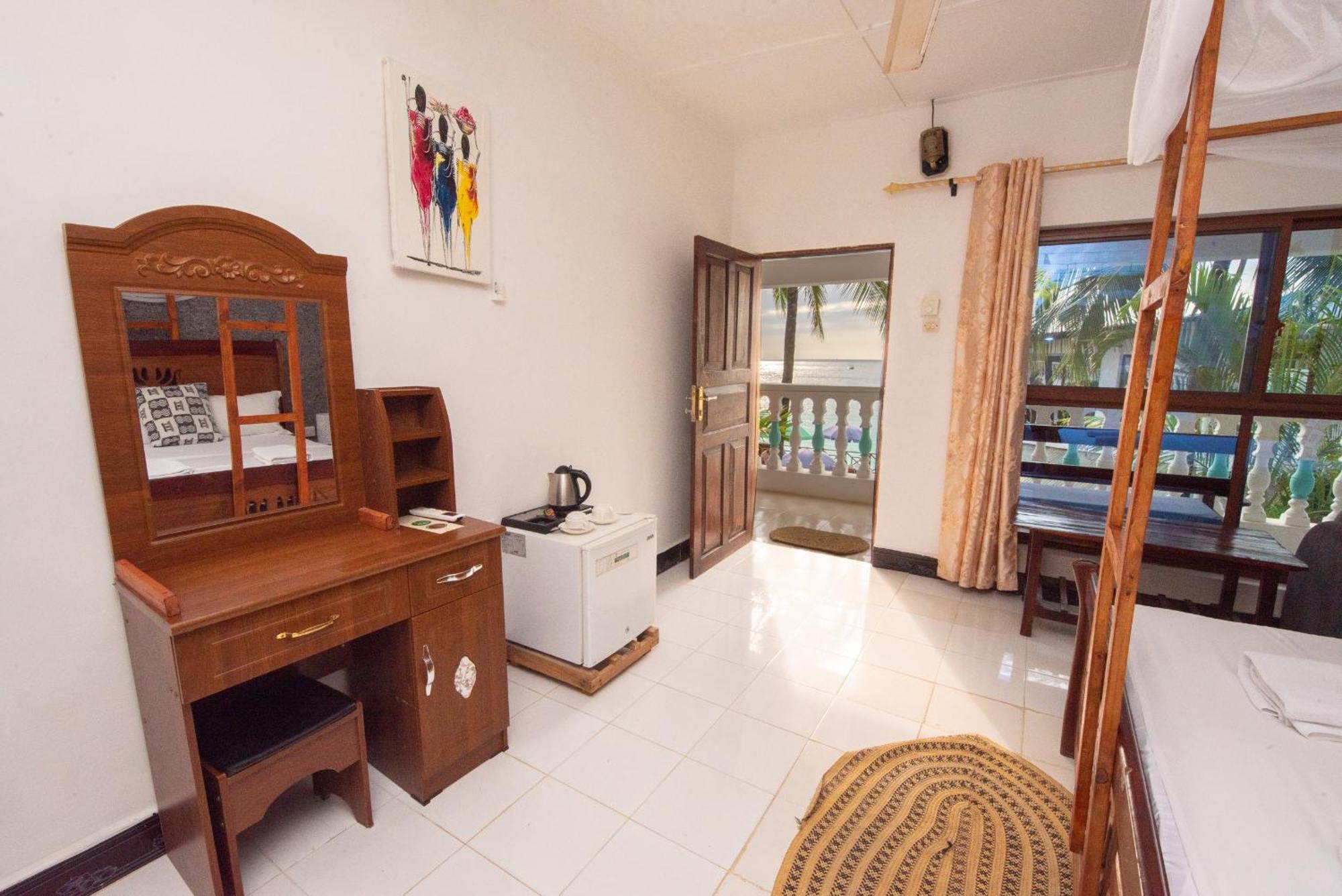 Zenobia Beach Resort Nungwi Quarto foto